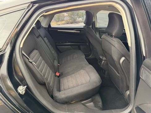 Used 2016 Ford Fusion SE image 19