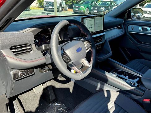 New 2026 Ford Explorer ST-Line image 6