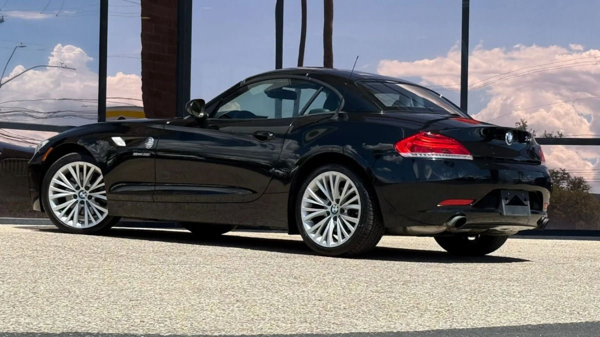Used 2012 BMW Z4 sDrive35i RWD image 12