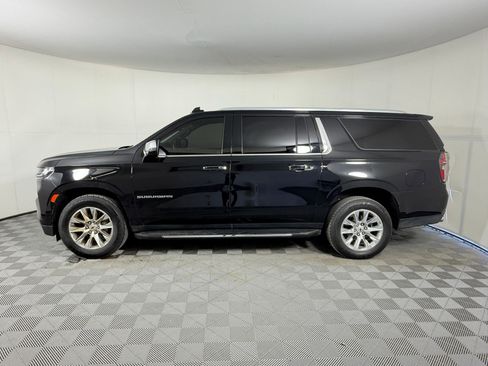 Used 2022 Chevrolet Suburban Premier AWD/4WD image 2