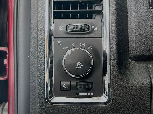 Used 2017 RAM 1500 Laramie w/ Convenience Group image 11