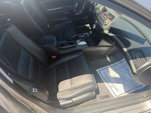 Used 2011 Honda Accord SE image 16