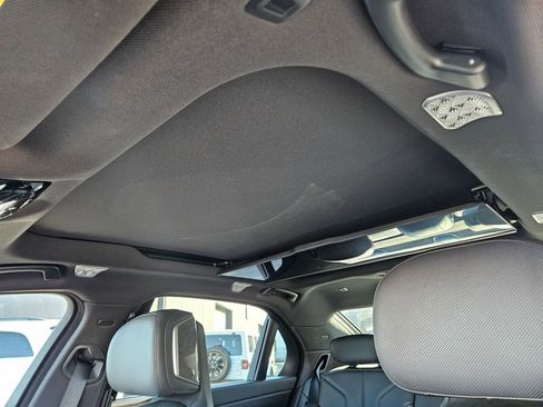 Used 2023 BMW 760i xDrive image 18