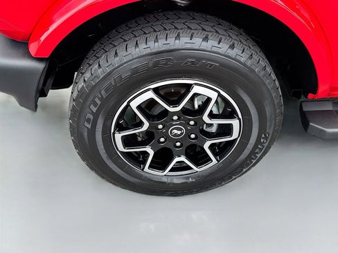 Used 2024 Ford Bronco Outer Banks AWD/4WD image 26