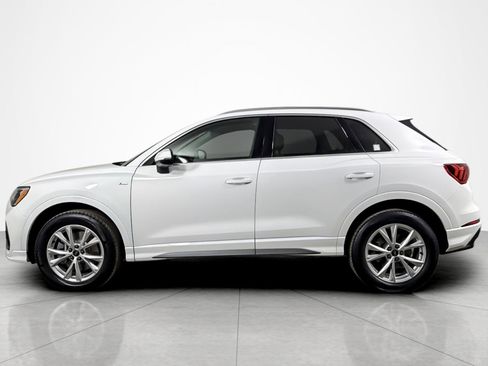Used 2022 Audi Q3 2.0T Premium image 2
