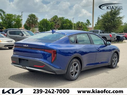 New 2026 Kia K4 FWD image 6