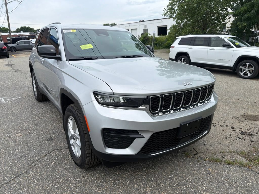 New 2026 Jeep Grand Cherokee Laredo X AWD/4WD image 7