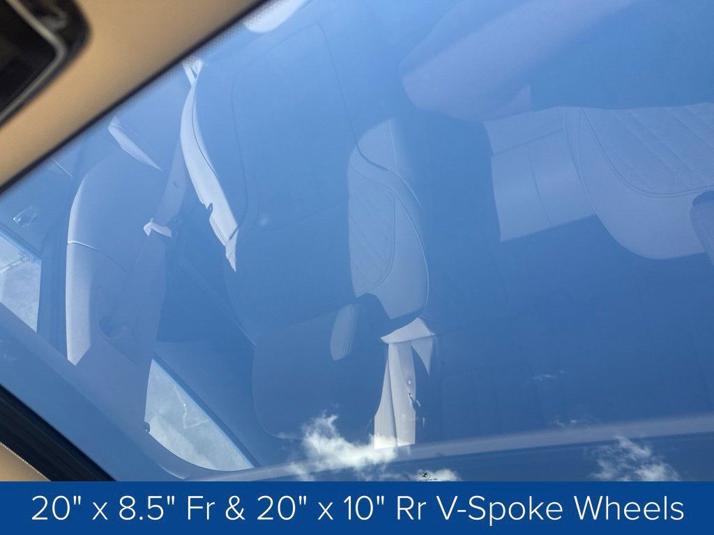 Used 2020 BMW 750i xDrive AWD/4WD image 16