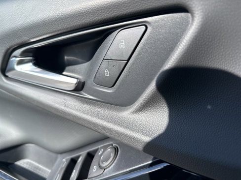 New 2026 Chevrolet Equinox LT w/ Safety and Technology Package image 8