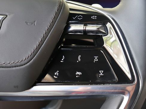 Used 2025 Cadillac Escalade Sport Platinum AWD/4WD image 25