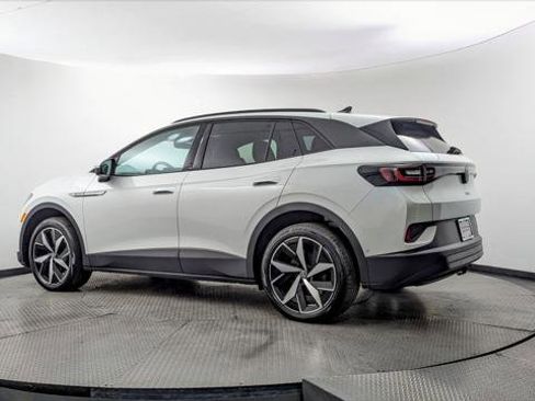 Used 2023 Volkswagen ID.4 Pro S AWD/4WD image 6