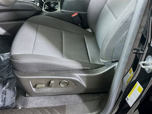 Used 2023 Chevrolet Colorado Trail Boss w/ Technology Package image 25