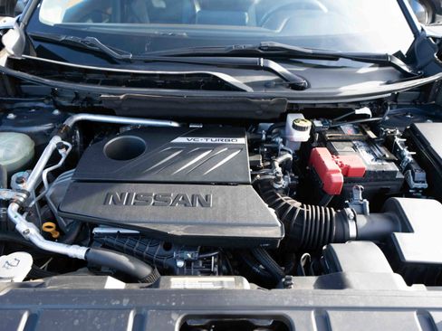 Used 2023 Nissan Rogue SV w/ SV Premium Package image 32