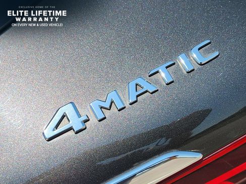 Used 2022 Mercedes-Benz GLC 300 4MATIC image 8
