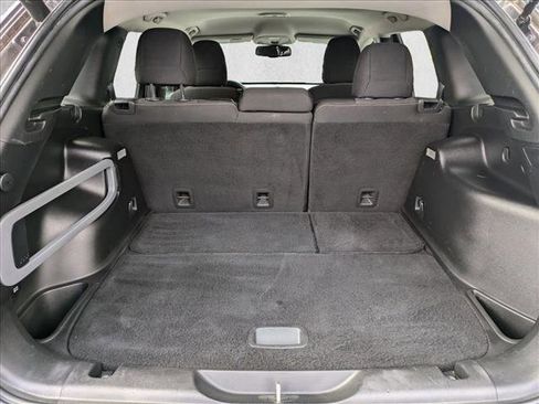 Used 2015 Jeep Cherokee Latitude w/ Comfort/Convenience Group image 6