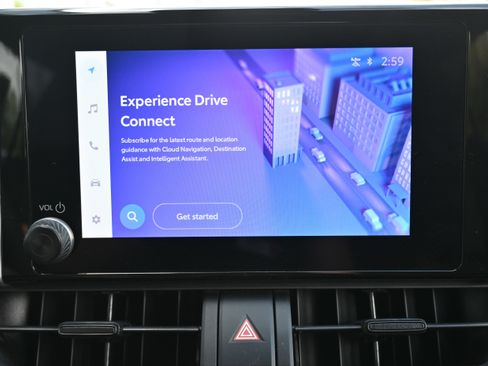 Used 2024 Toyota RAV4 SE image 22