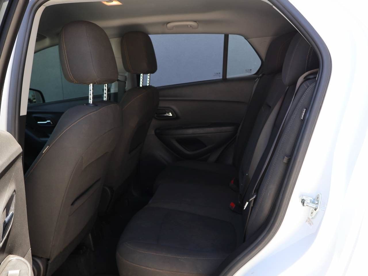 Used 2022 Chevrolet Trax LS w/ Tint and Cruise Package AWD/4WD image 10