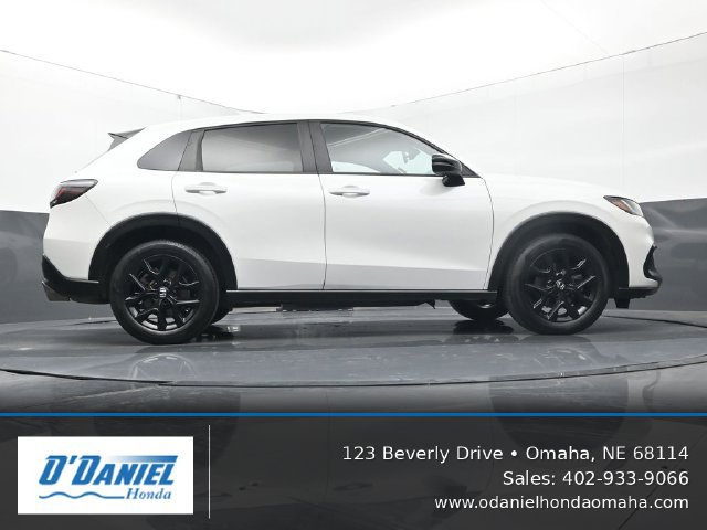 Used 2025 Honda HR-V Sport image 13