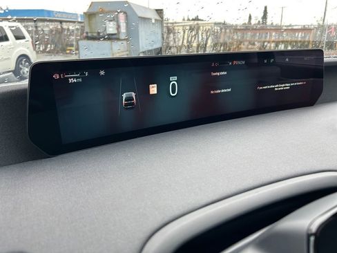 Used 2025 Ford Expedition Max Active image 16