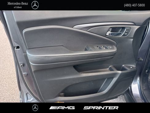 Used 2023 Honda Ridgeline RTL-E image 10