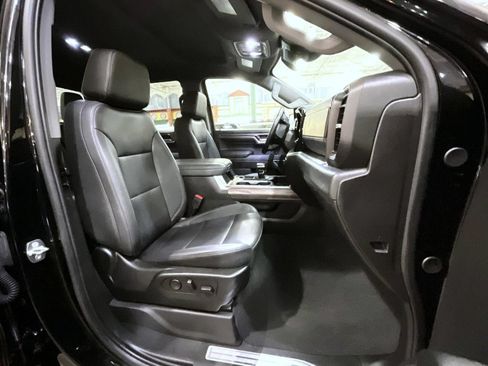 Certified 2024 Chevrolet Silverado 1500 LTZ AWD/4WD image 17