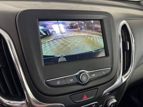 Used 2019 Chevrolet Equinox LT FWD image 19