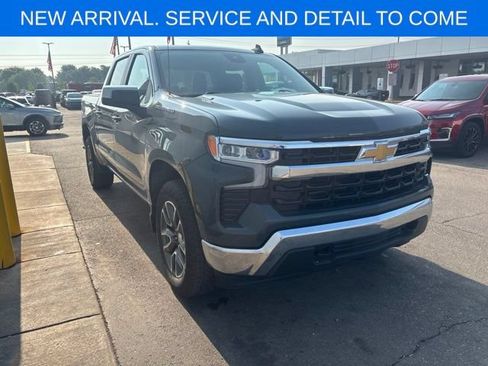 Used 2025 Chevrolet Silverado 1500 LT AWD/4WD image 6