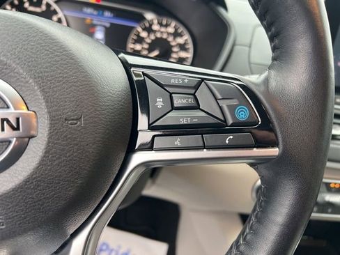 Used 2020 Nissan Altima 2.5 SV image 15