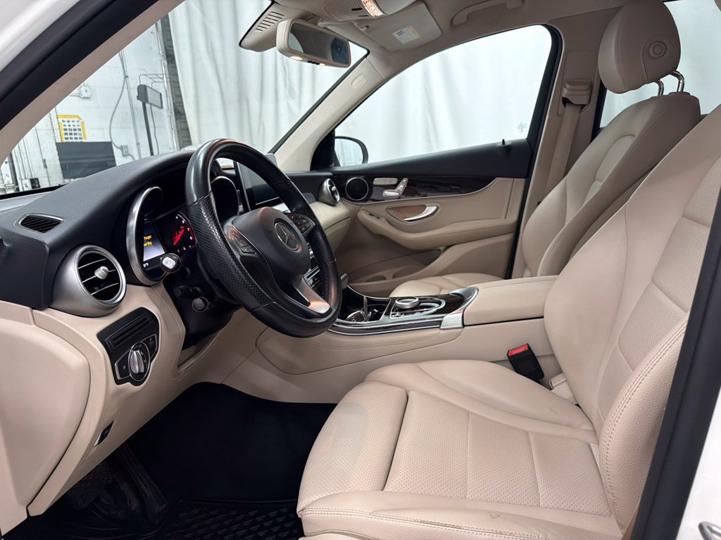 Certified 2019 Mercedes-Benz GLC 300 4MATIC image 12