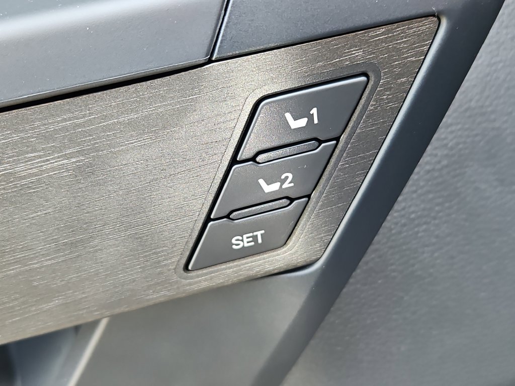 New 2026 Toyota Tundra Capstone AWD/4WD image 17