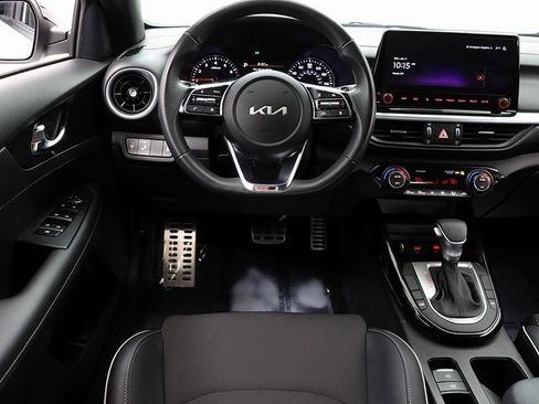 Used 2024 Kia Forte GT-Line image 13