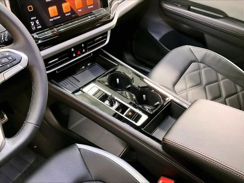 New 2026 Volkswagen Atlas Peak Edition image 10