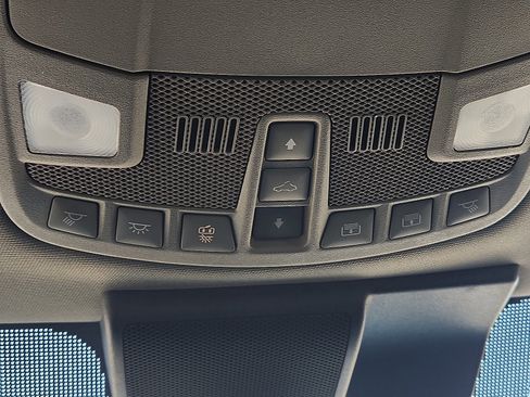 Used 2019 Ford F150 Lariat w/ Equipment Group 502A Luxury image 21