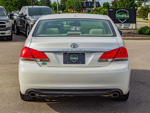 Used 2011 Toyota Avalon Limited FWD image 8