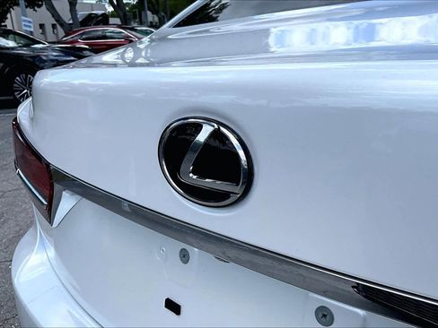 Used 2020 Lexus LS 500 w/ Accessory Package (Z2) RWD image 31