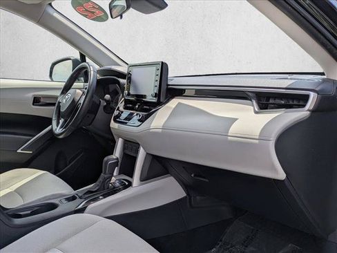 Used 2022 Toyota Corolla Cross LE FWD image 25