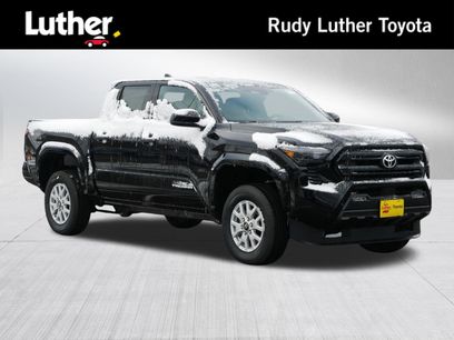 New 2025 Toyota Tacoma SR5