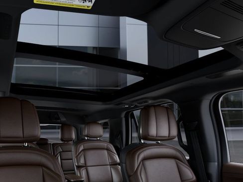 New 2027 Lincoln Navigator Reserve AWD/4WD image 22