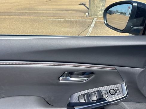 New 2025 Nissan Sentra SR w/ SR Premium Package image 11