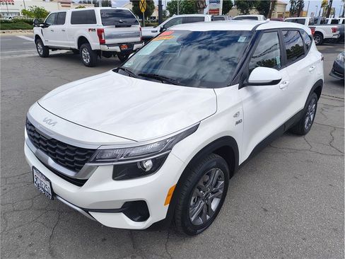 Used 2023 Kia Seltos LX image 17