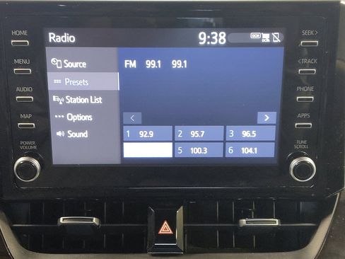 Used 2020 Toyota Corolla SE w/ SE Premium Package FWD image 25