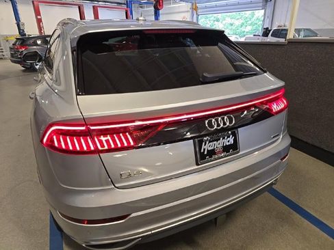 Used 2019 Audi Q8 Prestige AWD/4WD image 5