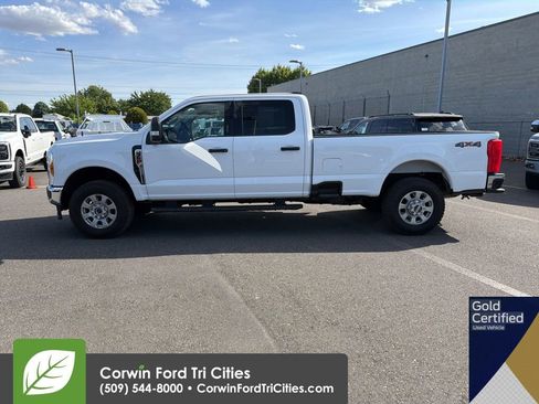 Used 2023 Ford F350 XLT AWD/4WD image 10