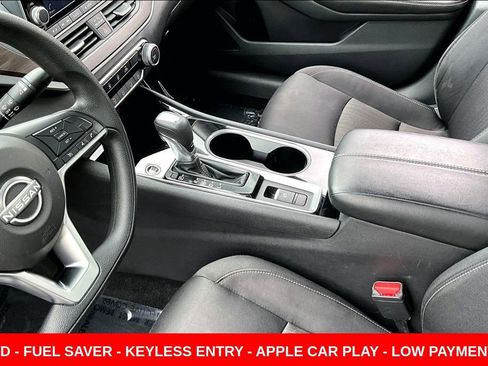 Used 2024 Nissan Altima 2.5 SV AWD/4WD image 17