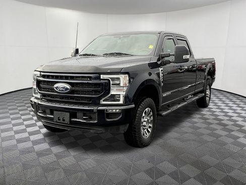 Used 2022 Ford F350 Lariat w/ Lariat Ultimate Package image 3