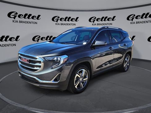 Used 2021 GMC Terrain SLT image 1