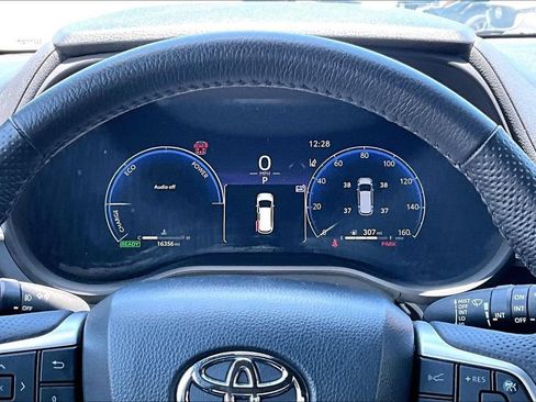 Used 2025 Toyota Sienna Limited AWD/4WD image 13