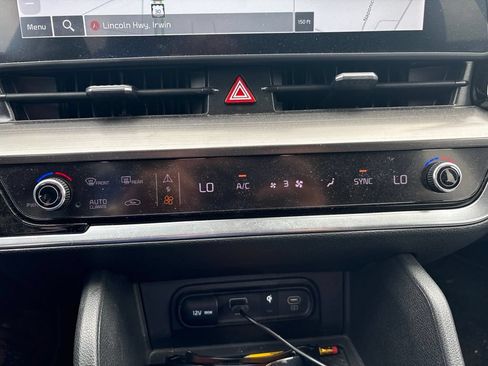 Certified 2024 Kia Sportage EX AWD/4WD image 12