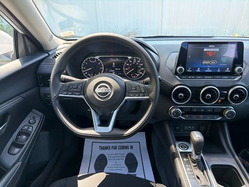 Used 2025 Nissan Sentra SV w/ Trunk Package FWD image 15