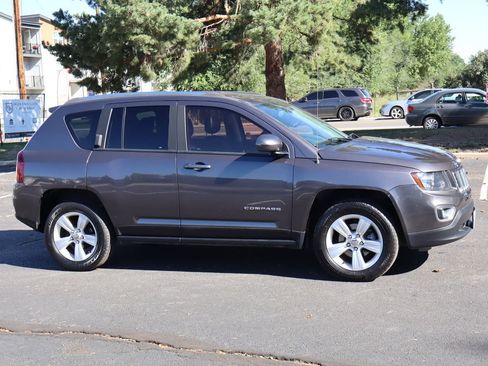 Used 2016 Jeep Compass High Altitude AWD/4WD image 2